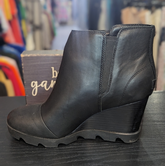 Sorel Blk Wedge Ankle Boot - Picture 3 of 3